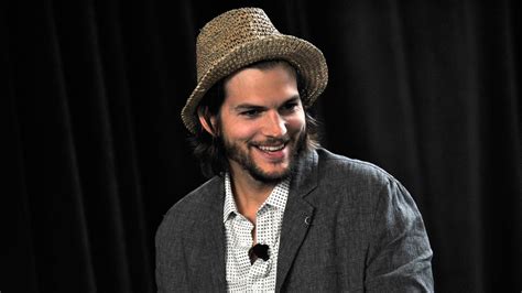 ashton kutcher nu|Ashton Kutcher gets naked for Ellen DeGeneres 